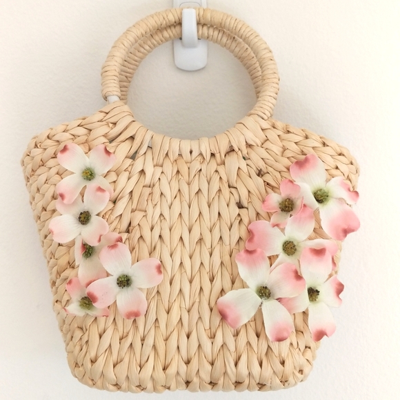 Wicker/Rattan Floral Basket Purse - Picture 1 of 8